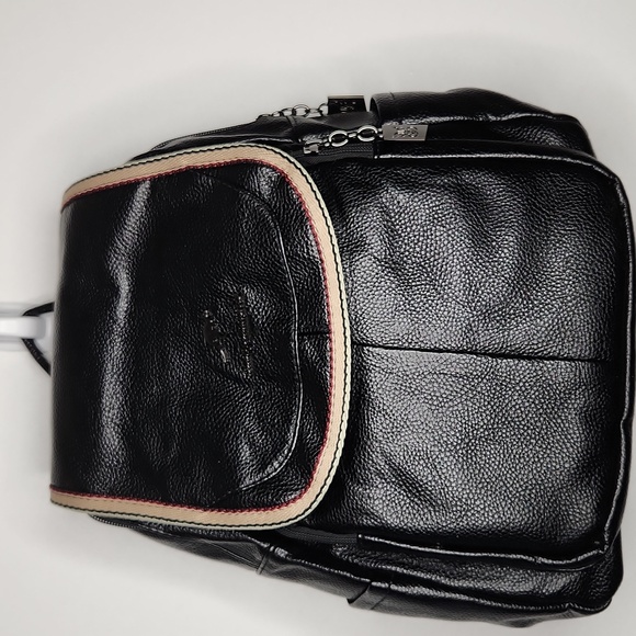 2915 GBP048 NWT Flap Black  backpack